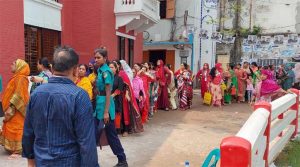 ভোটের লাইন, ফাইল চিত্র