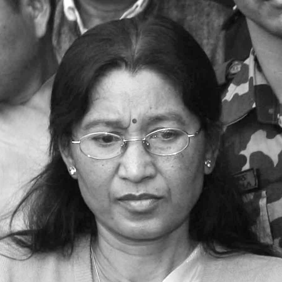 নেপালের প্রাক্তন প্রধানমন্ত্রীর বাড়িতে আগুন, ঝলসে স্ত্রীর মৃত্যু