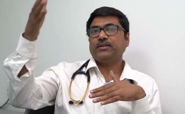 সেমিনারে বক্তব্য রাখছেন ডা. পার্থ কর্মকার