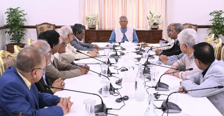  জুলাই সনদ বাস্তবায়নের সুপারিশ প্রধান উপদেষ্টার কাছে হস্তান্তর