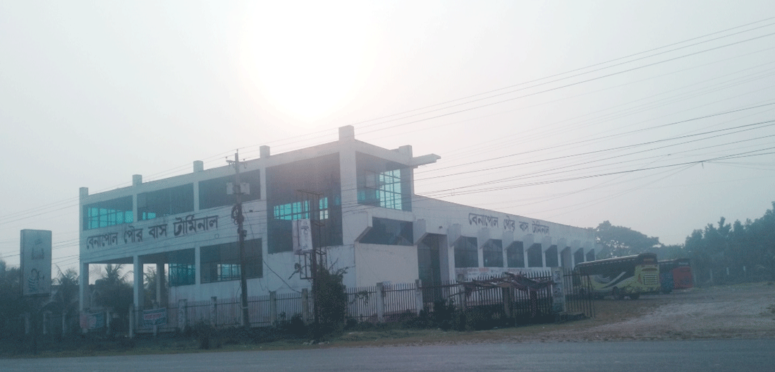 ১৬ কোটি টাকার বেনাপোল বাস টার্মিনাল এখন মাদকসেবীদের নিরাপদ আশ্রয়স্থল