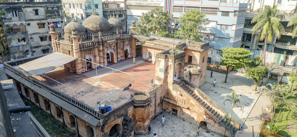 ঐতিহ্য আর স্থাপত্যের অনন্য সমন্বয়: লালবাগের খান মোহাম্মাদ মৃধা মসজিদ