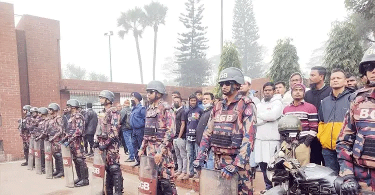 জাতীয় স্মৃতিসৌধে তারেক রহমানের শ্রদ্ধা নিবেদন ঘিরে কঠোর নিরাপত্তা