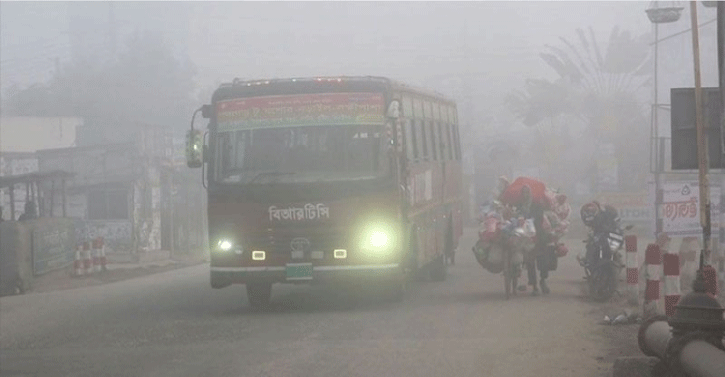 ৯ ডিগ্রির শীতে জমে গেছে সকাল, কুয়াশায় থমকে যাচ্ছে বাংলাদেশ: ছবি সংগ্রহ