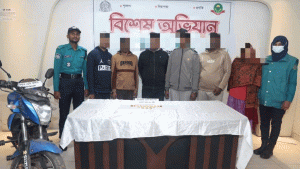 চট্টগ্রামে ছিনতাই হওয়া ‘২৯০ ভরি’ স্বর্ণ উদ্ধার, সাবেক পুলিশ সদস্যসহ গ্রেপ্তার ৬