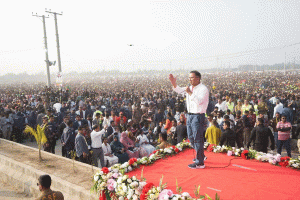 আসন্ন নির্বাচনে প্রধানমন্ত্রী হওয়ার দৌড়ে এগিয়ে তারেক রহমান: