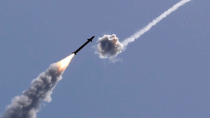 মধ্যপ্রাচ্যে যুদ্ধের আগুন, জ্বালানি বাজারে অস্থিরতা, তেলের দাম লাগামছাড়া