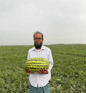 ঝড়ের তাণ্ডবে মেঘনায় ডুবলো ১৯ লাখ টাকার স্বপ্ন, চোখের জলে ভেসে গেল আবুল হাসানের ঈদ-আশা