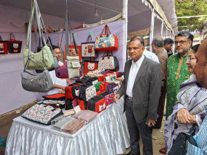 পাটপণ্যের ব্যবহার বাড়াতে উদ্যোগী সরকার: কৃষক-উদ্যোক্তা উৎসাহিত হবে: বস্ত্র ও পাট প্রতিমন্ত্রী
