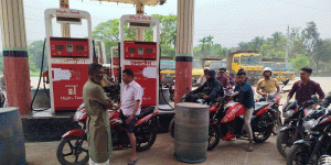 জ্বালানি নিয়ে আতঙ্ক কাটছে, পাম্পে ফিরছে স্বাভাবিক চিত্র