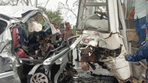 খুলনা–মোংলা মহাসড়কে ভয়াবহ সংঘর্ষ, নিহত ১৪