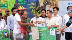 যুগান্তকারী উদ্যোগ কৃষক কার্ড: যাচাই- বাছাইয়ের মধ্য দিয়ে লক্ষ্যভিত্তিক সহায়তা