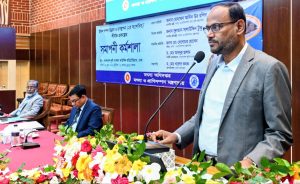 মৎস্য ও প্রাণিসম্পদ এবং মন্ত্রী মোহাম্মদ আমিন উর রশিদ