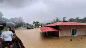 এবারে বন্যা ও পাহাড় ধসে এতো মৃত্যু কেন