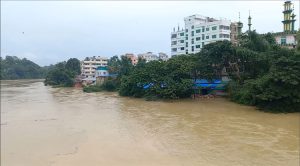 চট্টগ্রাম বিভাগে ভয়াবহ বিপর্যয়, প্রাণহানি বেড়ে ৩৫ পানিবন্দি লাখো মানুষ