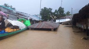 এবারে বন্যা ও পাহাড় ধসে এতো মৃত্যু কেন