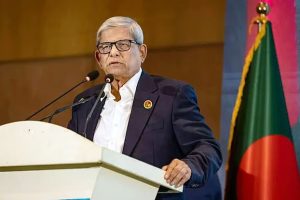সংগ্রামের মাঠ পেরিয়ে বঙ্গভবনে বাংলাদেশের ২৩তম রাষ্ট্রপতি মির্জা ফখরুল